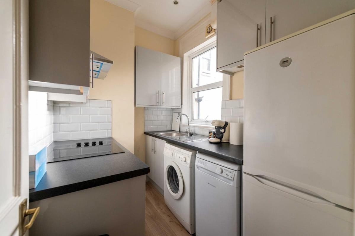Apartamento Dancer Road - Cosy 2 Bed Flat Londres