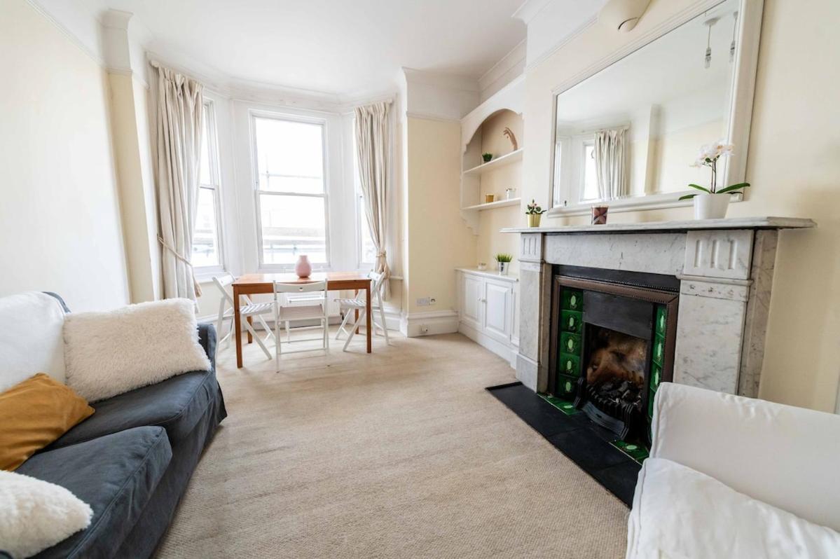 Dancer Road - Cosy 2 Bed Flat Apartamento Londres